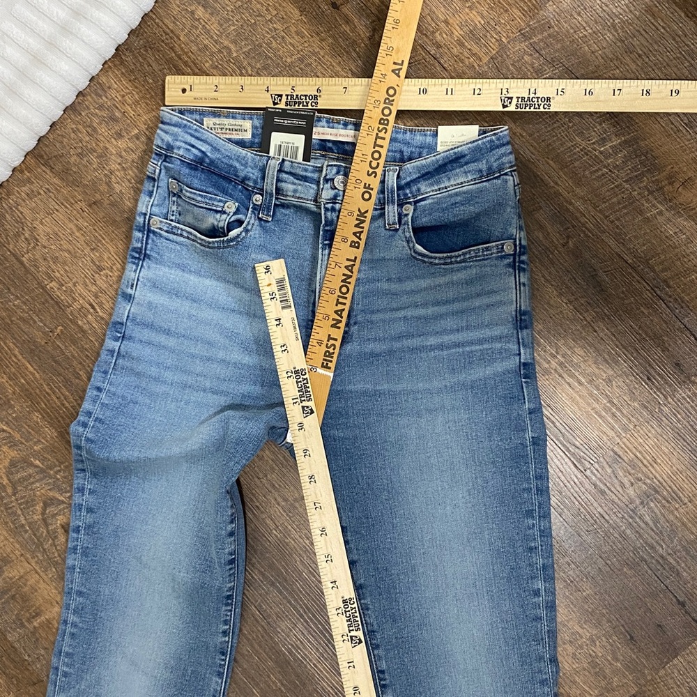 NWT LEVI’S PREMIUM 725 - Picture 16 of 16